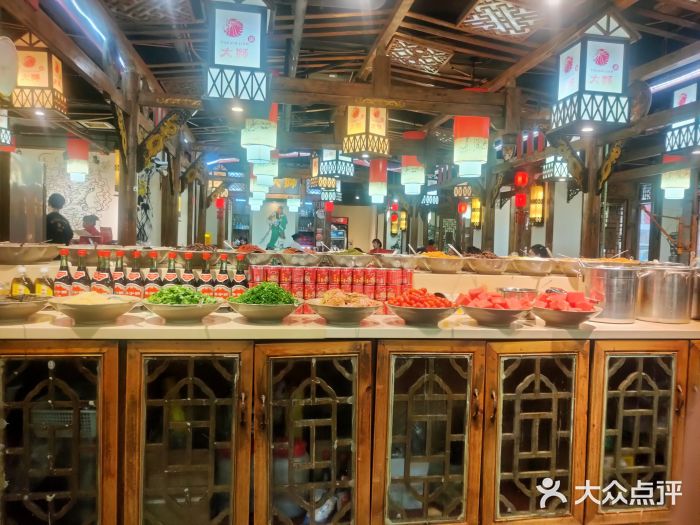 重庆火锅加盟菜品如何定价格比较合理插图南坪店环境图9.jpg